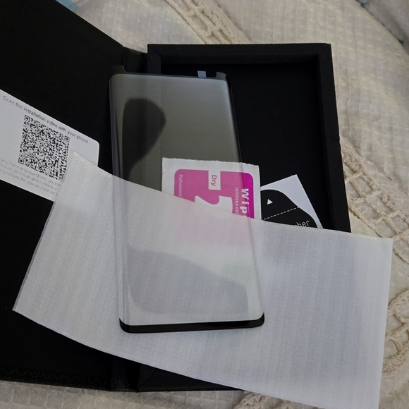 Samsung Galaxy S9 screen saver - Picture 1 of 2